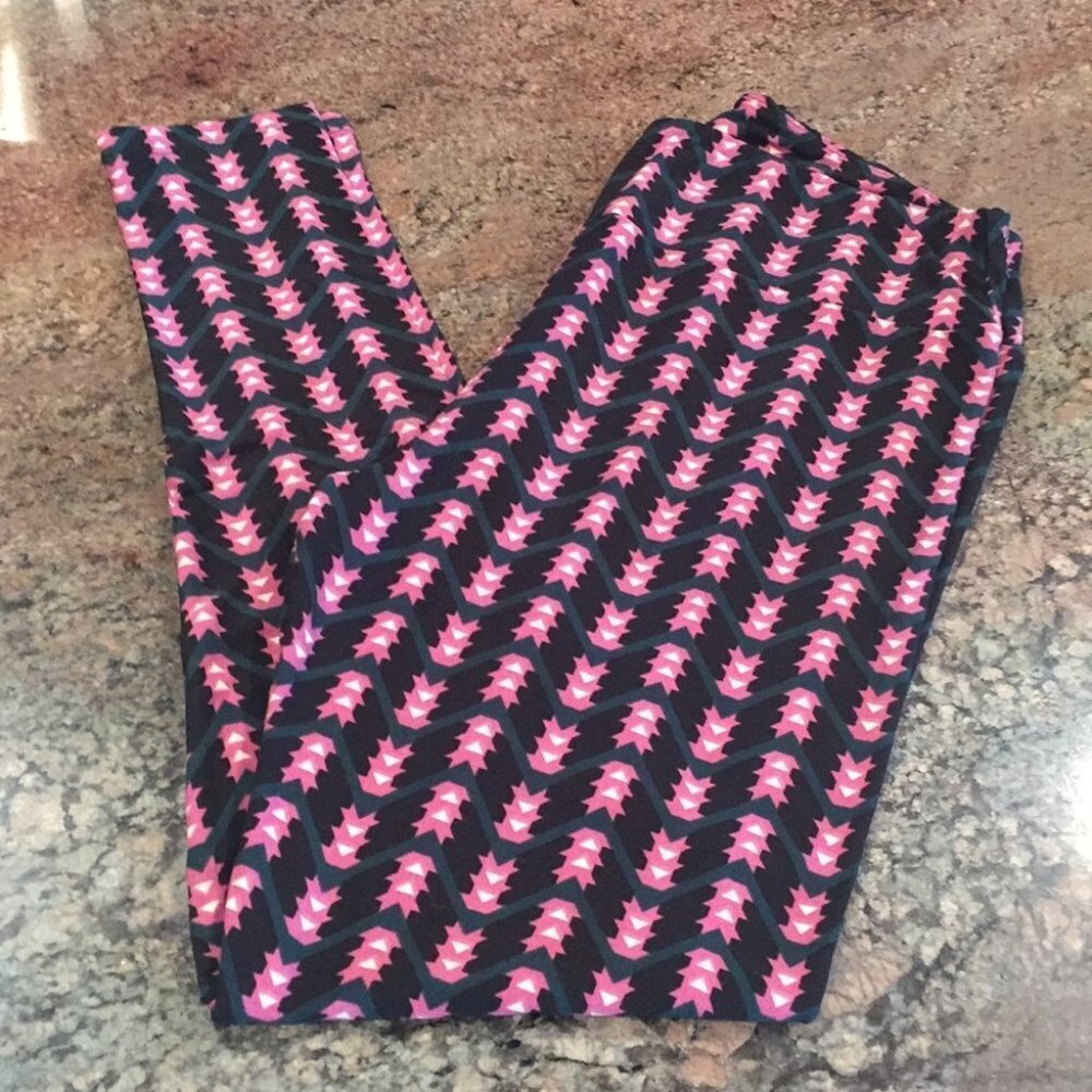 TC NWOT LuLaRoe Leggings BB11 4574